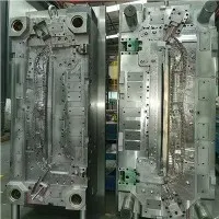 Mwazi piki segondè presizyon